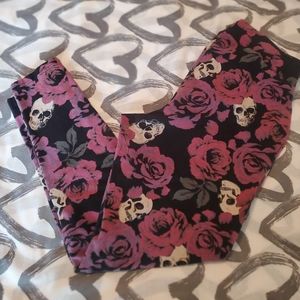 Torrid full length floral skull leggings.